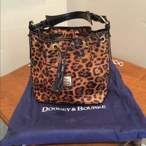 D & B handbag